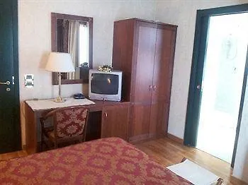 Santa Teresa Дольяни